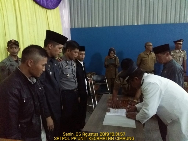 Pelantikan dan serah terima Jabatan Penjabat Kepala Desa Warjabakti Kecamatan Cimaung Kabupaten Bandung