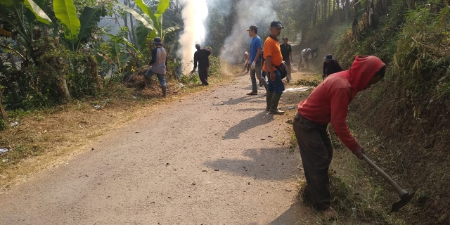 Kegiatan kerja Bakti di Lokasi P2WKSS