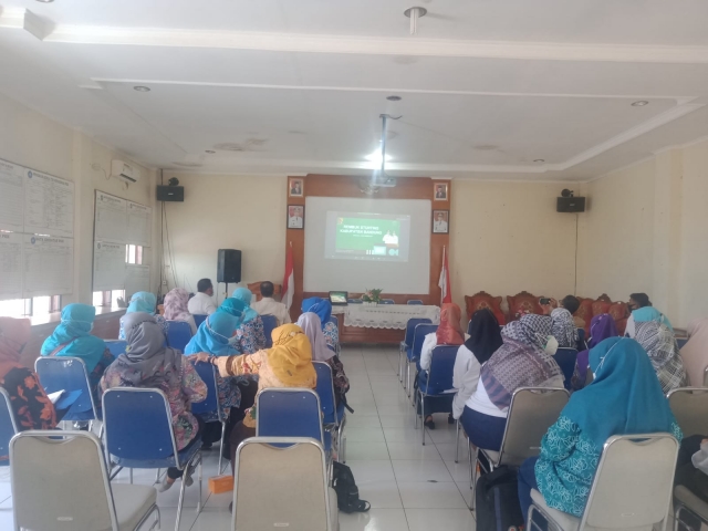 Pelatihan Kapasitas Kader Siaga KIBBL di Desa Cikalong dan desa Cipinang