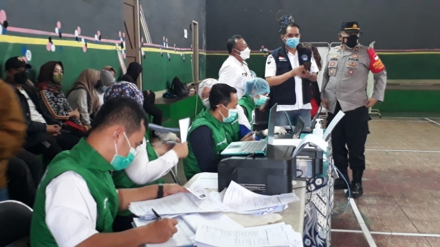 Kegiatan Monitoring Vaksin