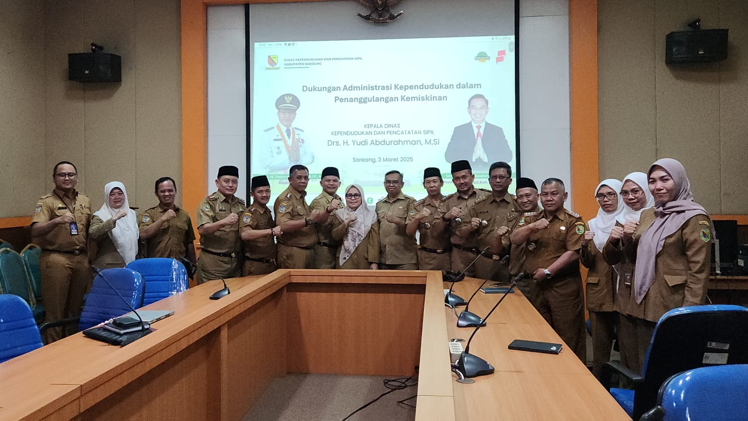 rapat-intervensi-program-penanganan-kemiskinan-bidang-adminduk